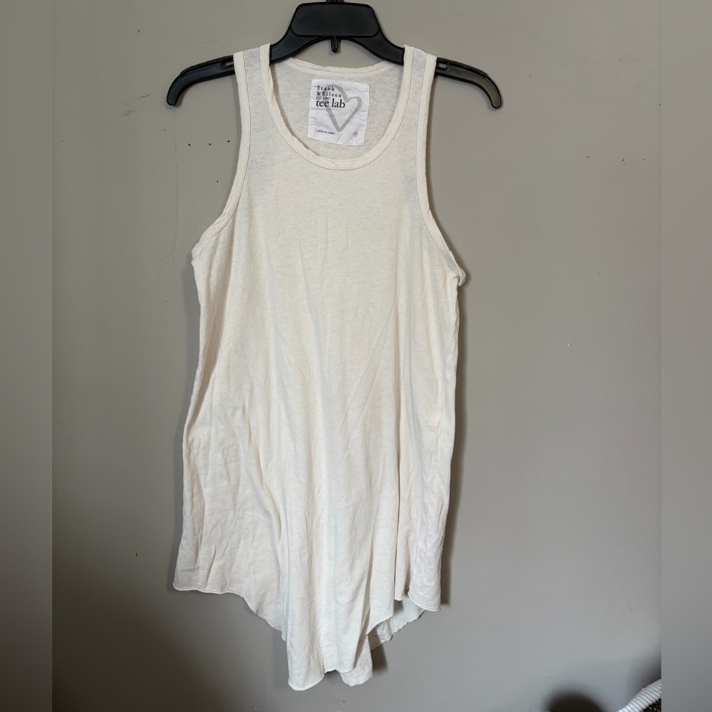 Frank & Eileen Tee Lab Layer Tank Size M